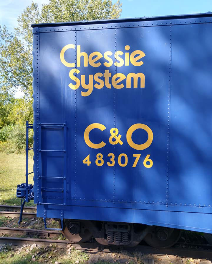 blue train car that reads 'chessie system'